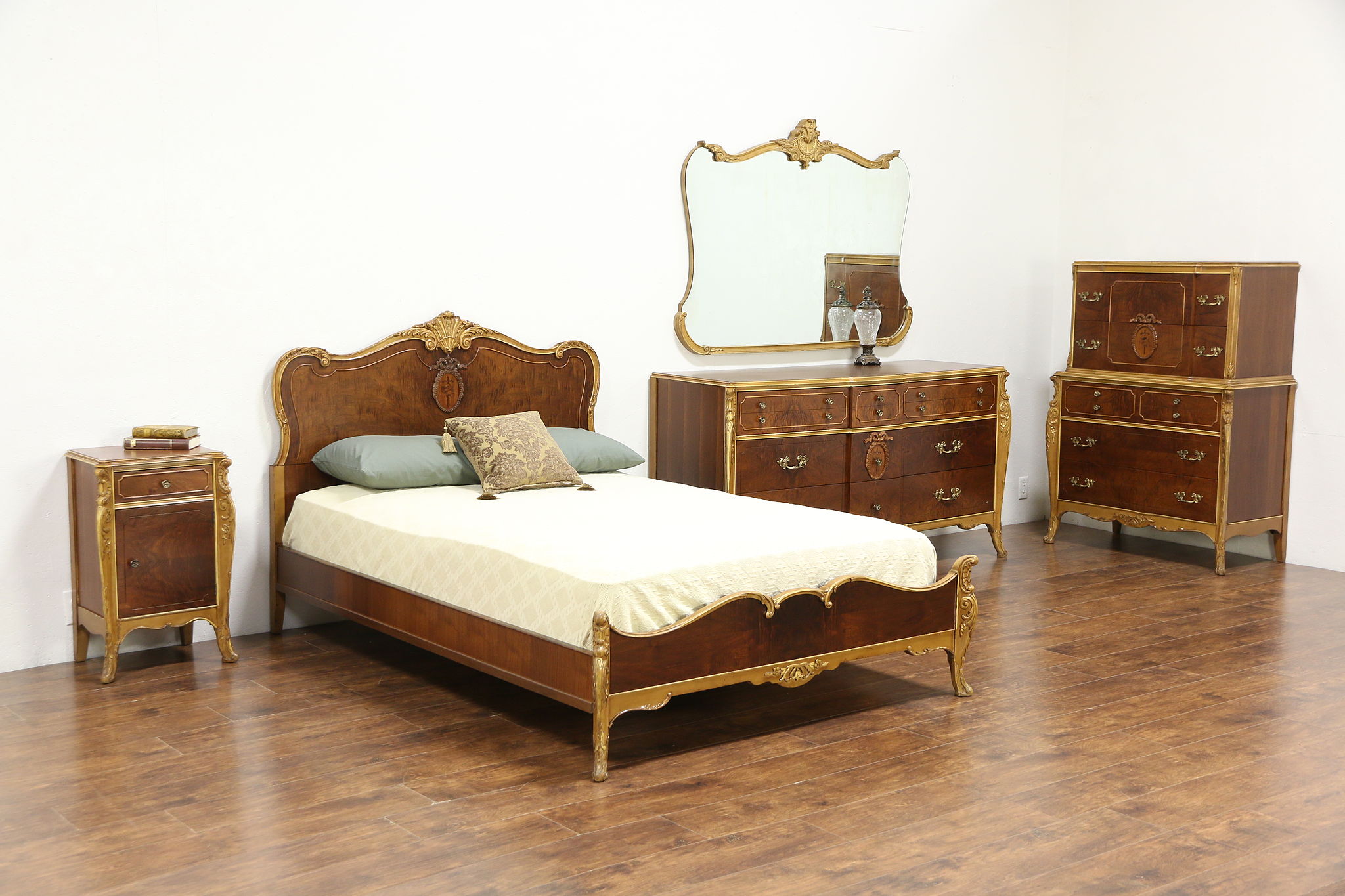 French Style 5 Pc 1930 S Vintage Marquetry Bedroom Set Full Size Bed Joerns