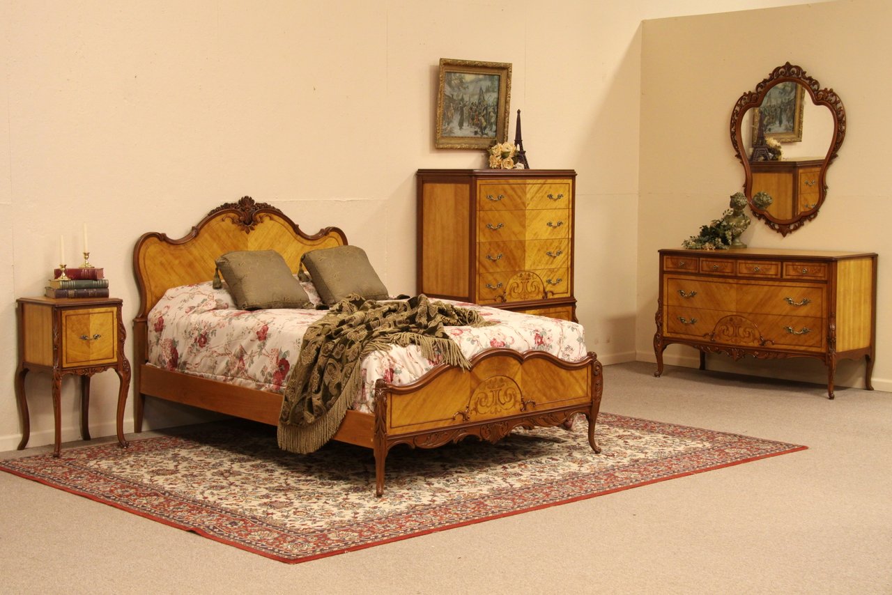 French Gold Bedroom Set