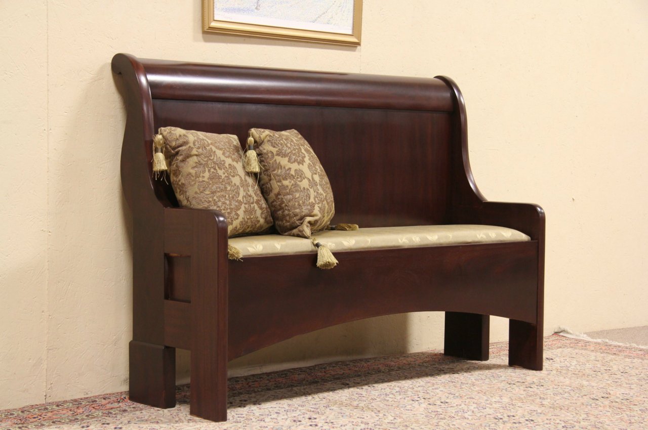 Mahogany bed outlet bench