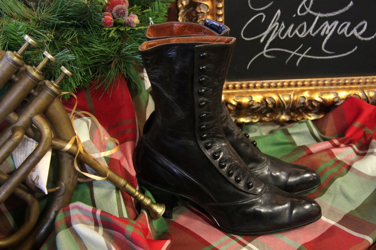 Victorian Women's Leather Boots