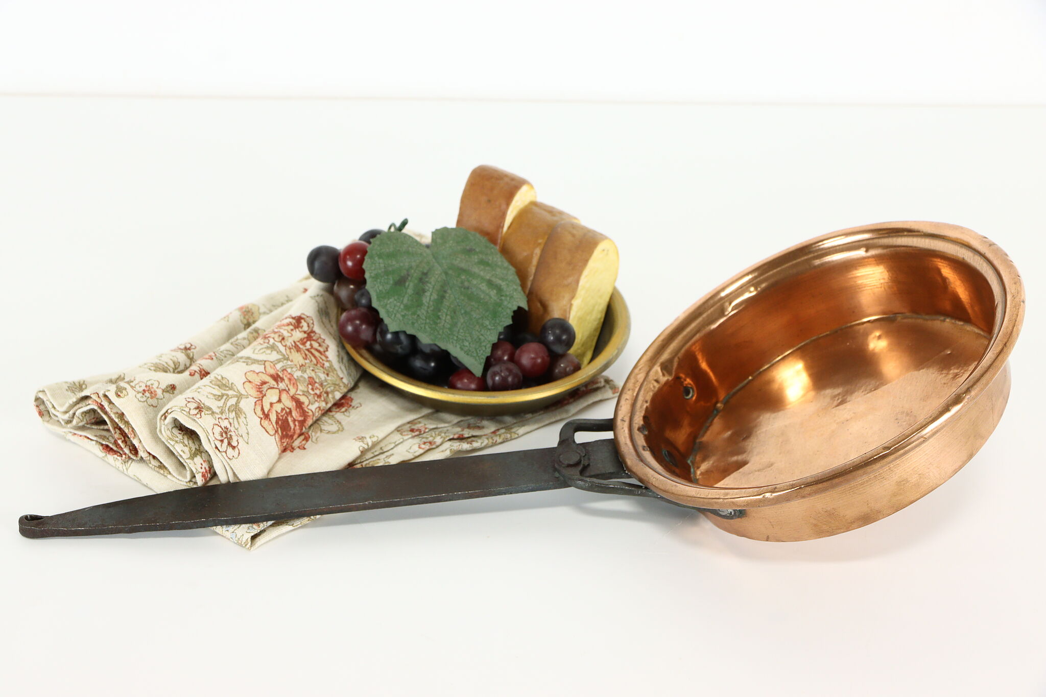 Cookware, Vintage Wood Handle, Cook Pot 