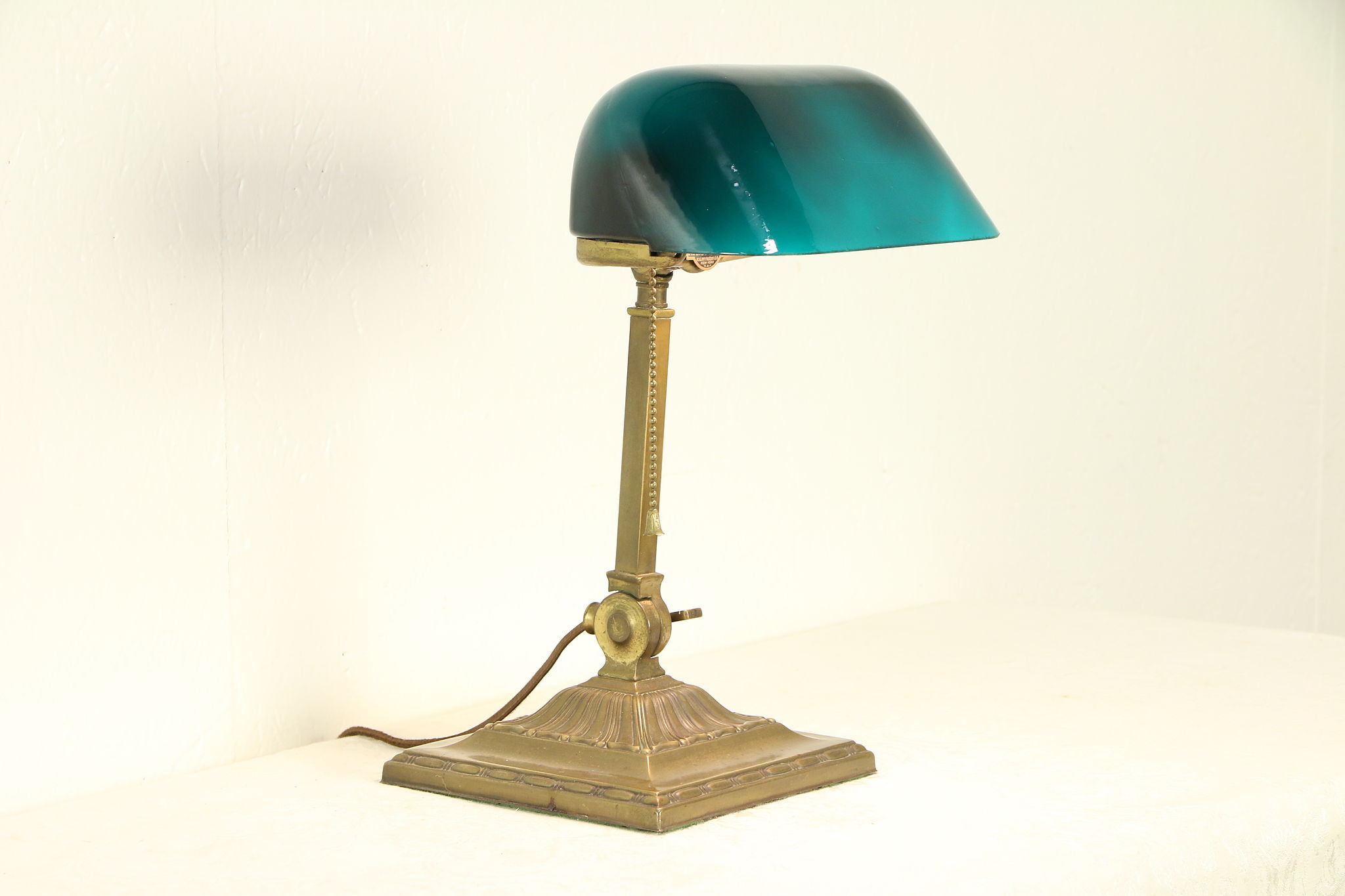 bankers desk lamp green glass shade