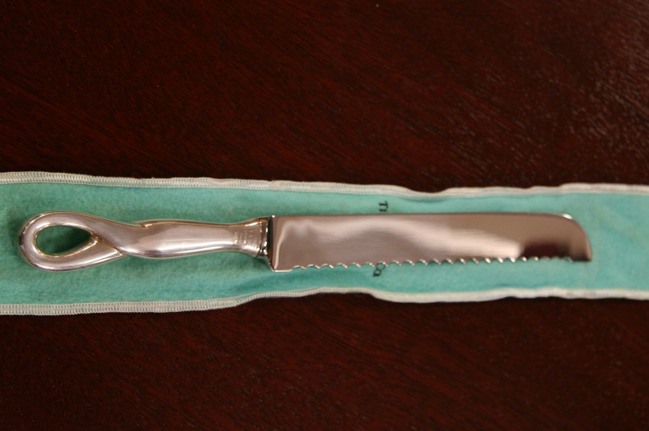 Tiffany & Co. Bread hotsell Knife Sterling Silver Elsa Peretti® Padova&trade