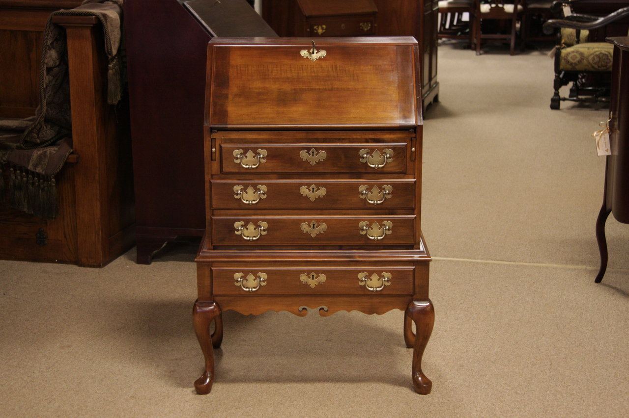 maddox colonial secretary desk