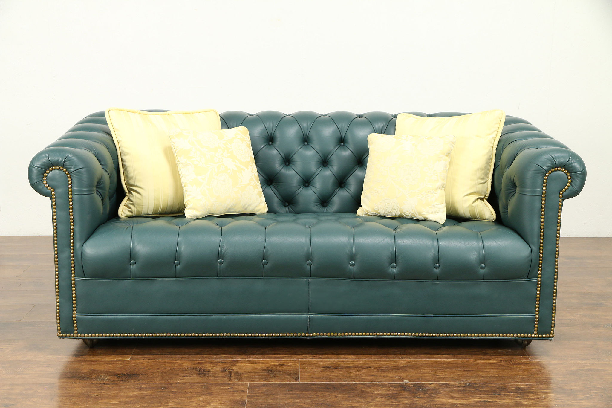 7 tufted leather sofa