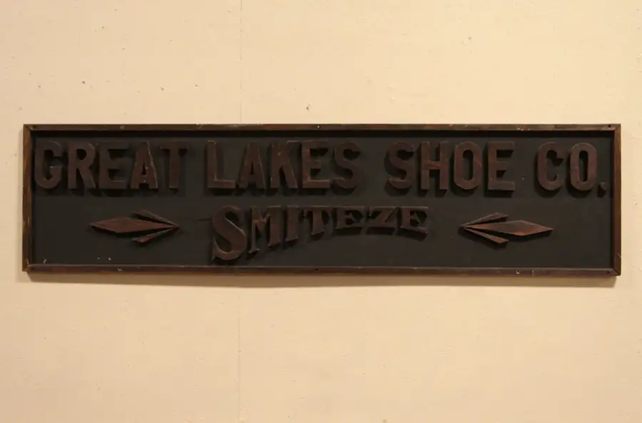 Main image of Great Lakes Shoes Oconto WI Advertizing Sign