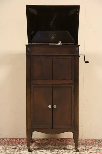 Main image of Columbia Grafonola 1915 Phonograph Record Player