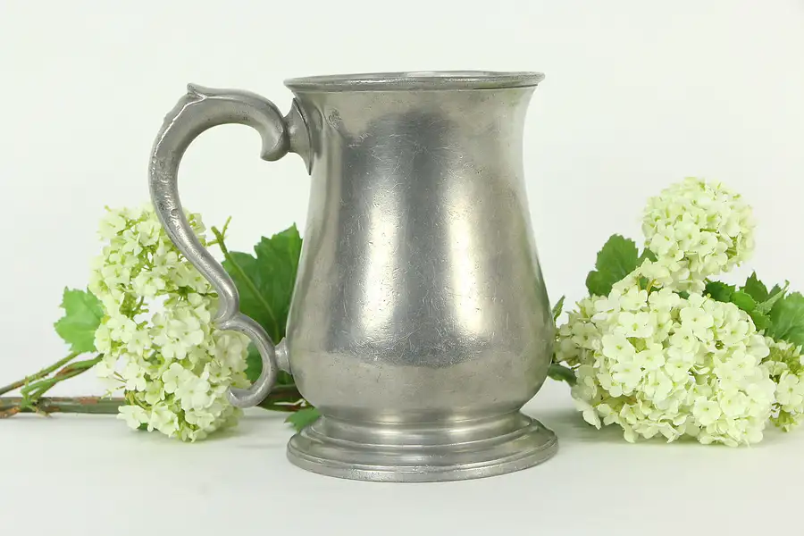 Main image of Victorian English Pewter Quart Mug or Tankard Royal Stamps B4