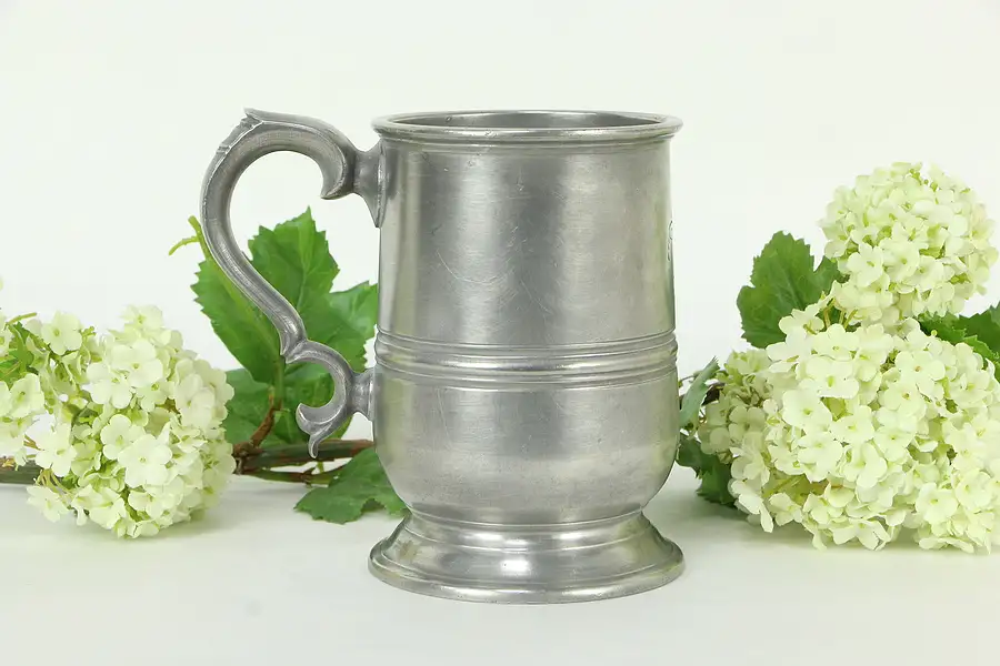 Main image of Victorian English Pewter Pint Mug or Tankard William IV B5