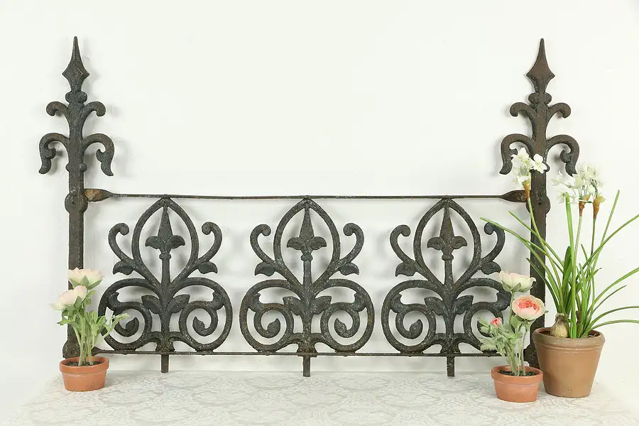 Main image of Victorian Antique Architectural Salvage Cast Iron Balcony Railing