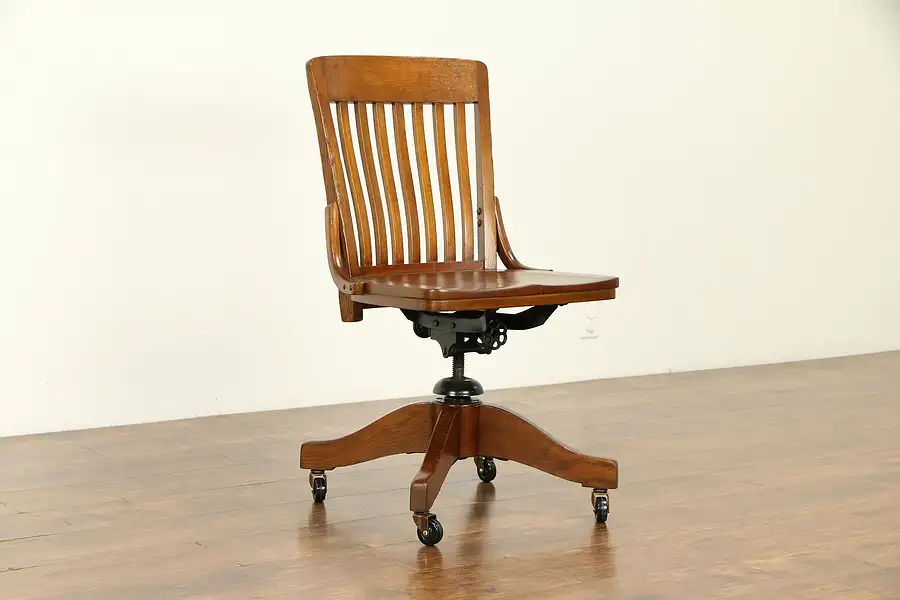 Main image of Oak Quarter Sawn Antique Swivel Adjustable Desk Chair