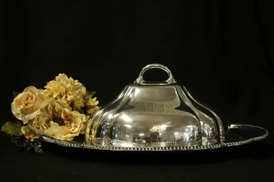 Main image of Silverplate Serving Dome & Tray