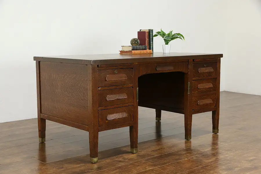 Main image of Craftsman Antique Quarter Sawn Oak Office or Library Desk, Muskegon MI