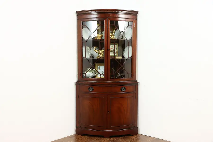 Main image of Drexel Traditional Georgian Mahogany Curved Glass Vintage Corner Cabinet