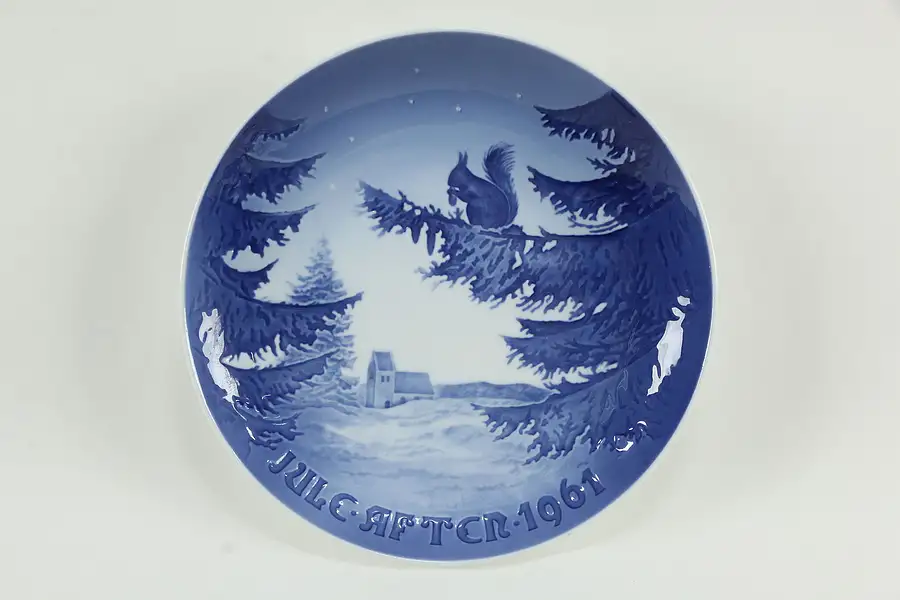 Main image of Bing and Grondahl 1961 Blue & White Christmas Plate