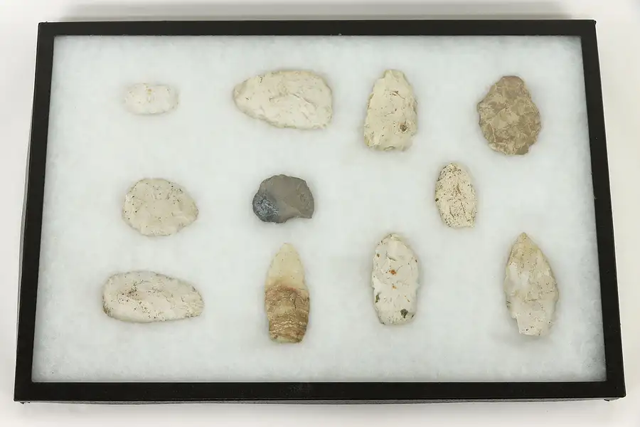 Main image of Boxed Set of 11 Native American Clovis 2"- 3 3/4" Flint Points