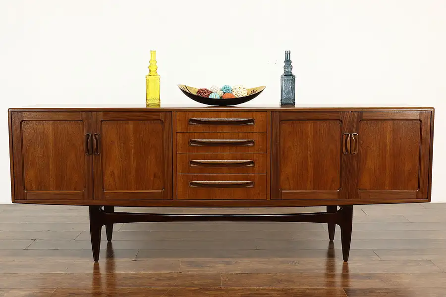 Main image of Midcentury Modern Vintage Teak Credenza, Sideboard or Server, GPlan