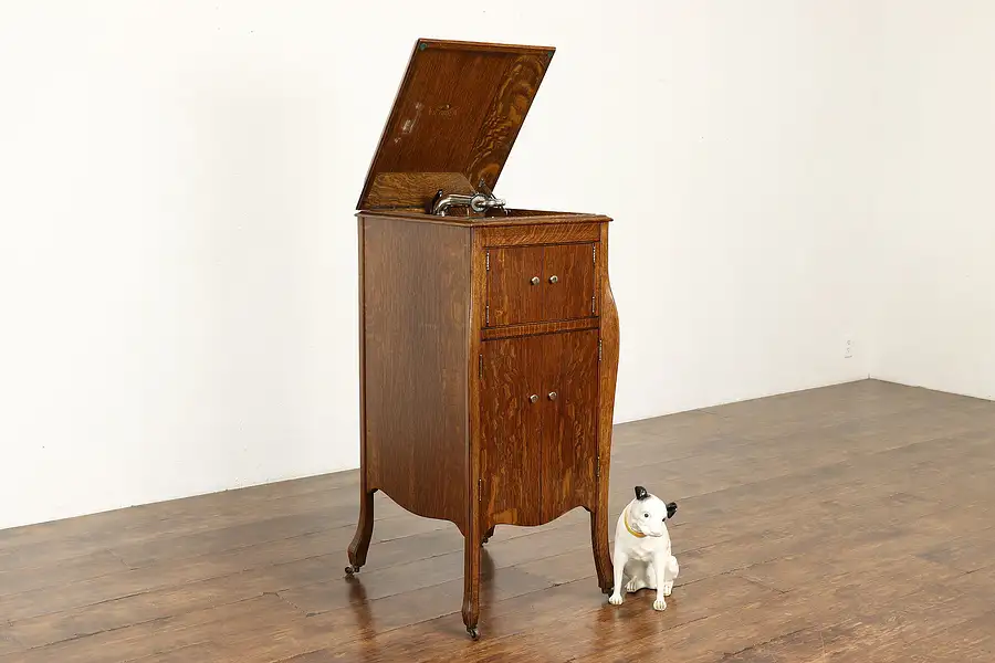 Main image of Victor Antique Oak Victrola Record Player Phonograph Model VV-X