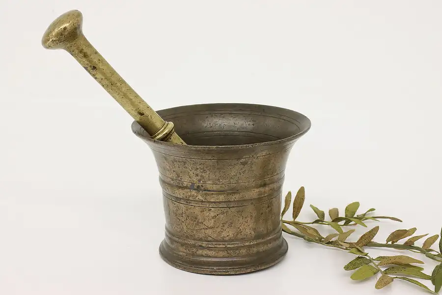 Main image of Brass Antique Apothecary Drug or Spice Grinding Mortar & Pestle