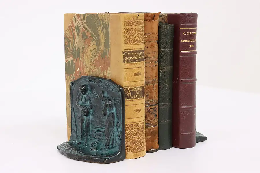 Main image of Pair of Praying Farmers Antique Iron Bookends