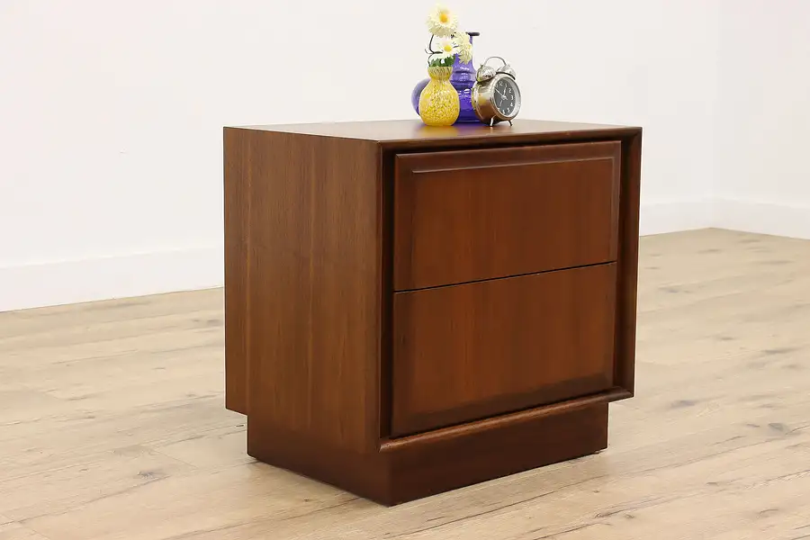 Main image of Midcentury Modern 60s Vintage Walnut Nightstand or End Table, Dillingham