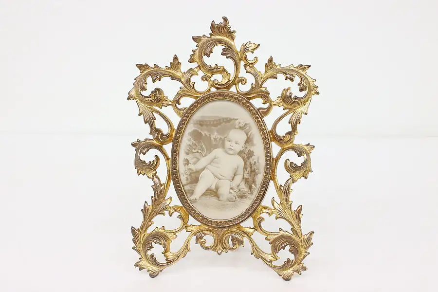 Main image of Victorian Antique Ornate Tabletop Easel Oval Picture Frame