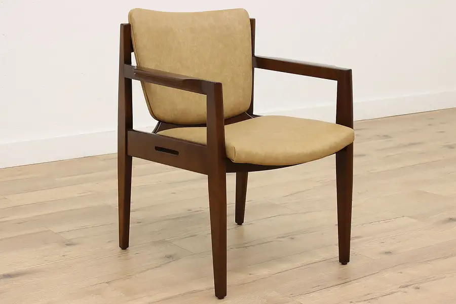 Main image of Midcentury Modern 60s Vintage Leather Office or Library Chair, Thonet