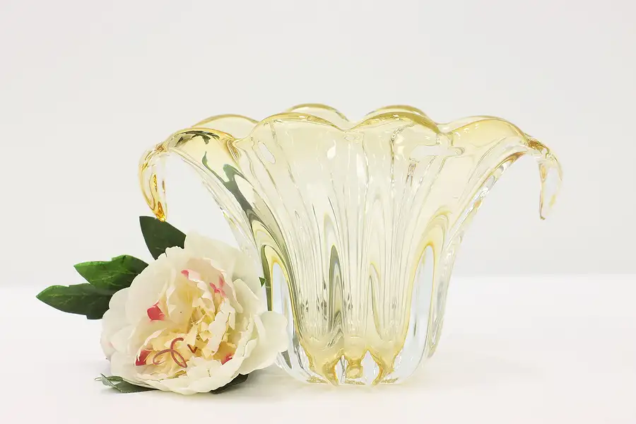 Main image of Murano Venetian Vintage Italian Gold Art Glass Flower Vase Sculpture