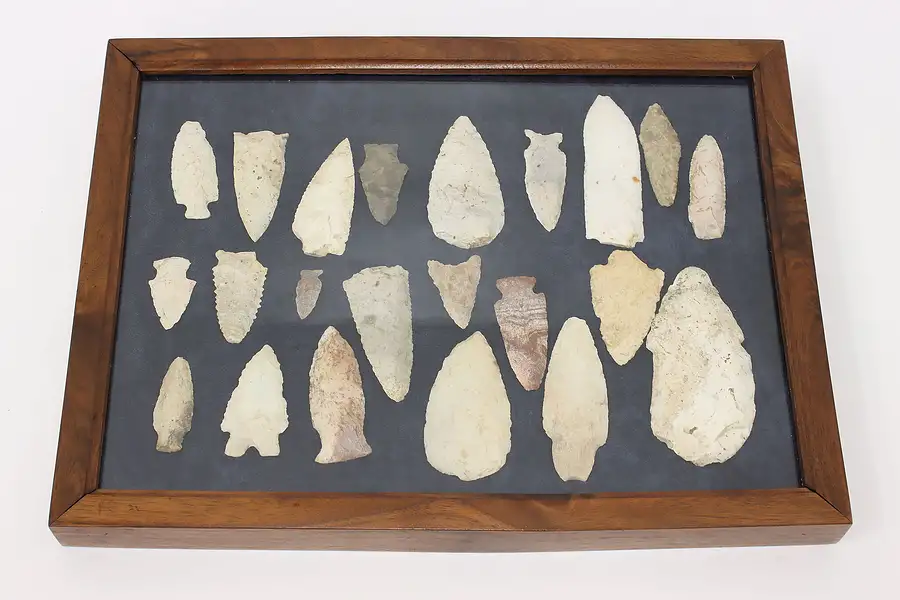 Main image of Set of 22 Antique Native American Stone Points or Arrowheads, Scrapers