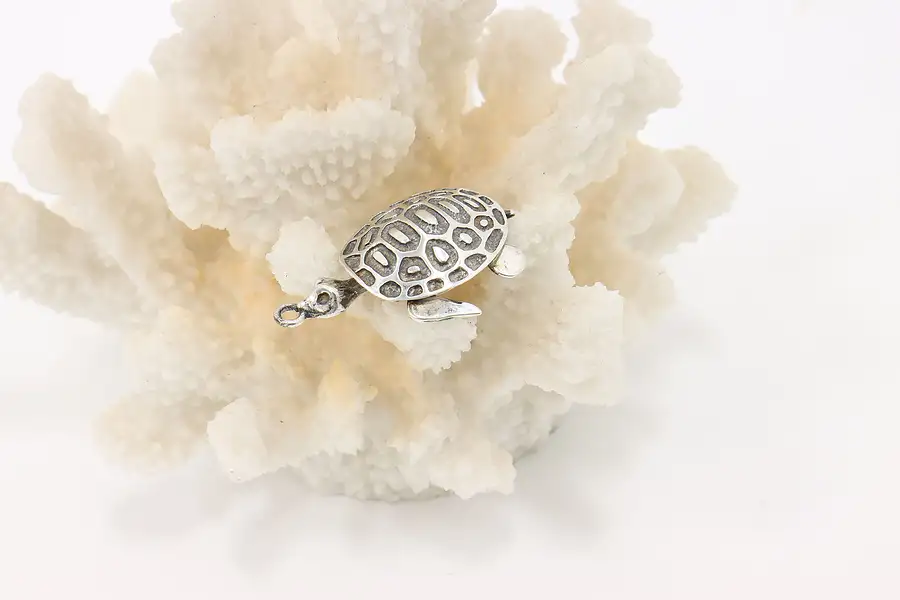 Main image of Silver Articulated Turtle Vintage Pendant