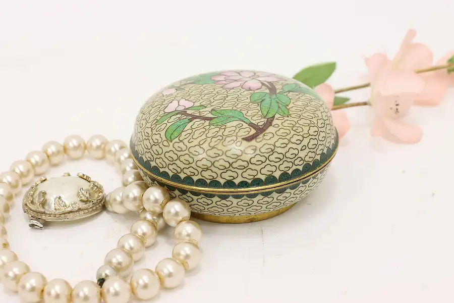 Main image of Chinese Cloisonne Traditional Vintage Enamel Jewelry Box