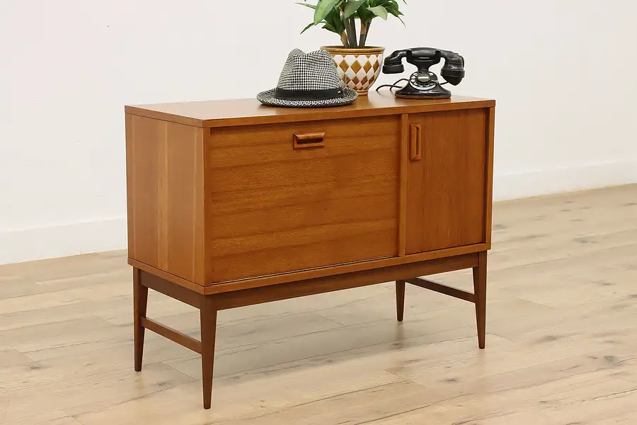 Main image of Midcentury Modern 60s Vintage Teak Bar Cabinet or Console