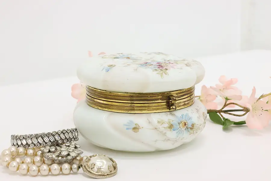 Main image of Victorian Antique Jewelry or Keepsake Boudoir Jar Wave Crest