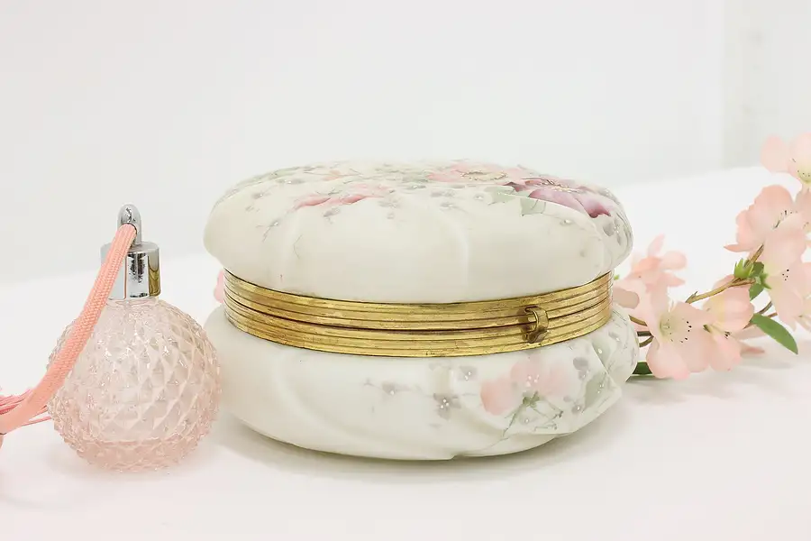 Main image of Victorian Antique Jewelry or Keepsake Boudoir Jar Wave Crest