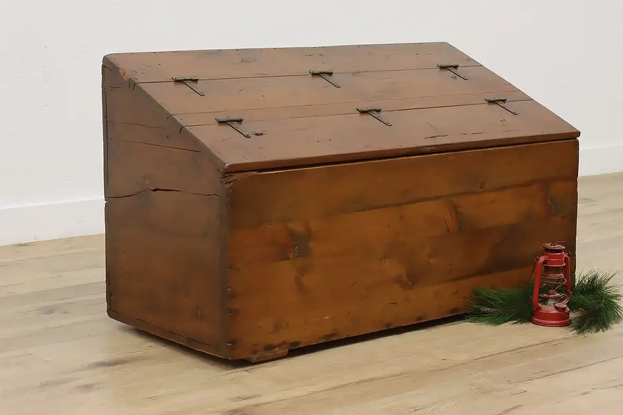 Main image of Farmhouse Antique Country Pine Kindling Chest Meal, Boot Bin