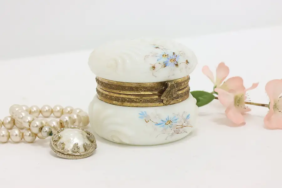 Main image of Victorian Antique Trinket or Jewelry Boudoir Jar, Wave Crest