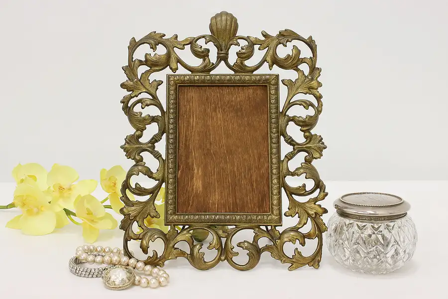 Main image of Victorian Antique Ornate Tabletop Picture Frame or Mirror