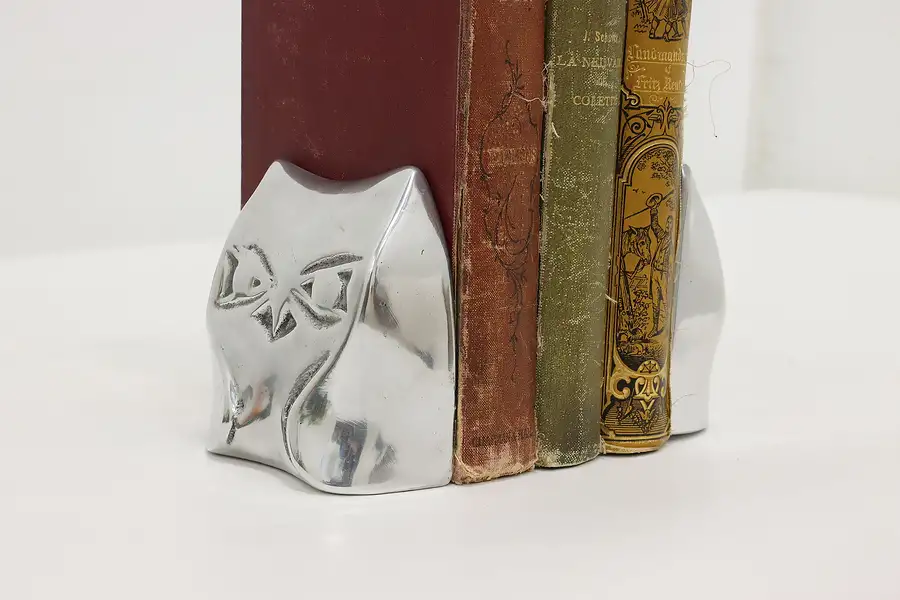 Main image of Pair of Vintage Cast Aluminum Owl Bookends, Hoselton