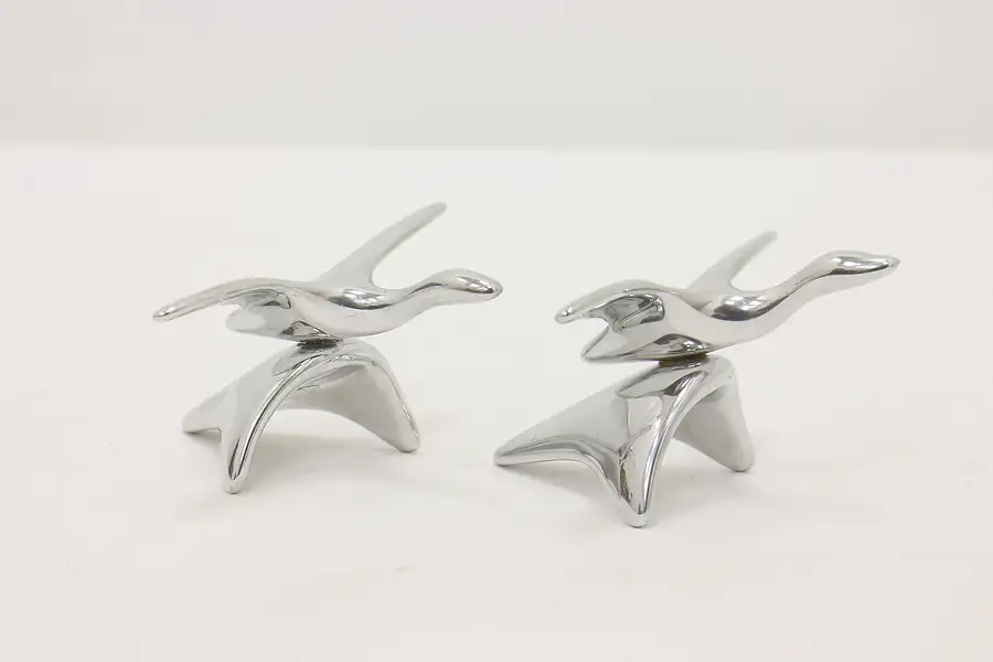 Main image of Hoselton Pair of Vintage Aluminum Geese Sculptures