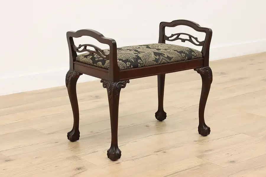 Main image of Georgian Design Vintage Carved Birch Boudoir Bench Clawfoot