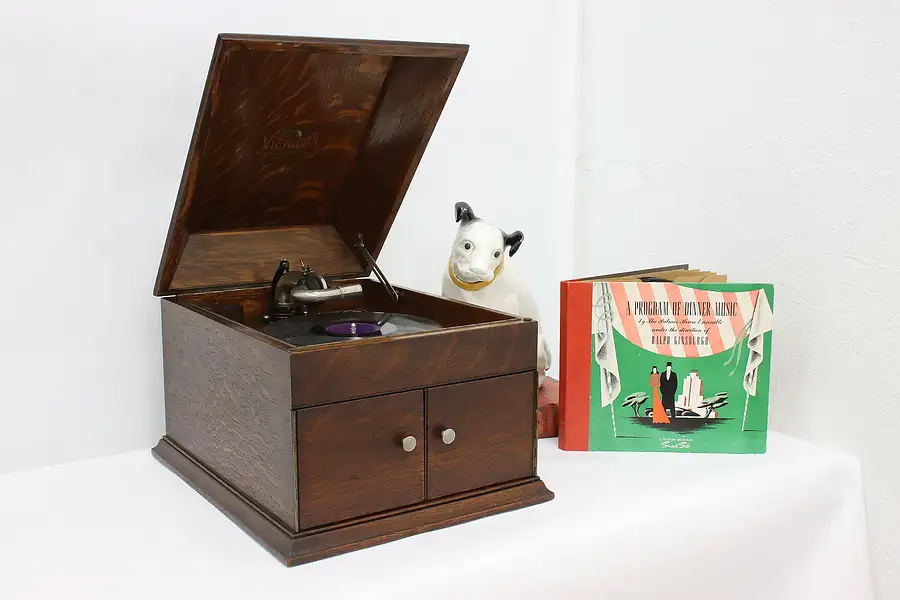 Main image of Victrola VV-VIII Antique Tabletop Phonograph & Records