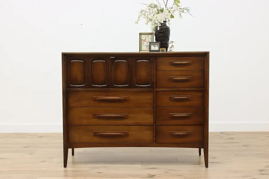 Main image of Midcentury Modern Vintage Walnut Chest, Broyhill Premier