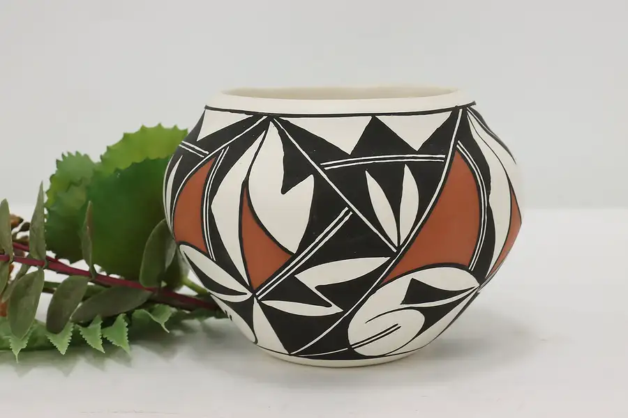 Main image of Acoma Pueblo Native American Vintage Pottery Vase, Patricio