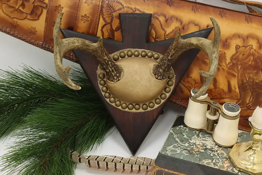 Main image of Farmhouse Vintage Leather & Pine Antler Wall Mount