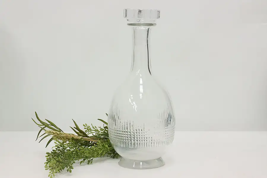 Main image of Traditional Cut Glass Vintage Wine or Liquor Bar Decanter