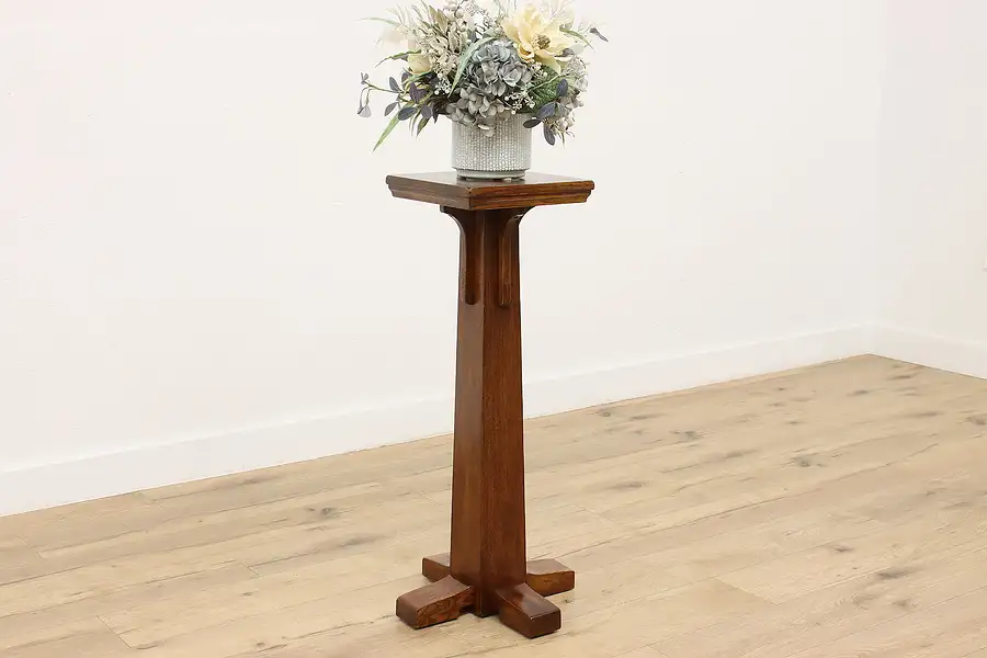 Main image of Arts & Crafts Vintage Oak Plant or Sculpture Pedestal