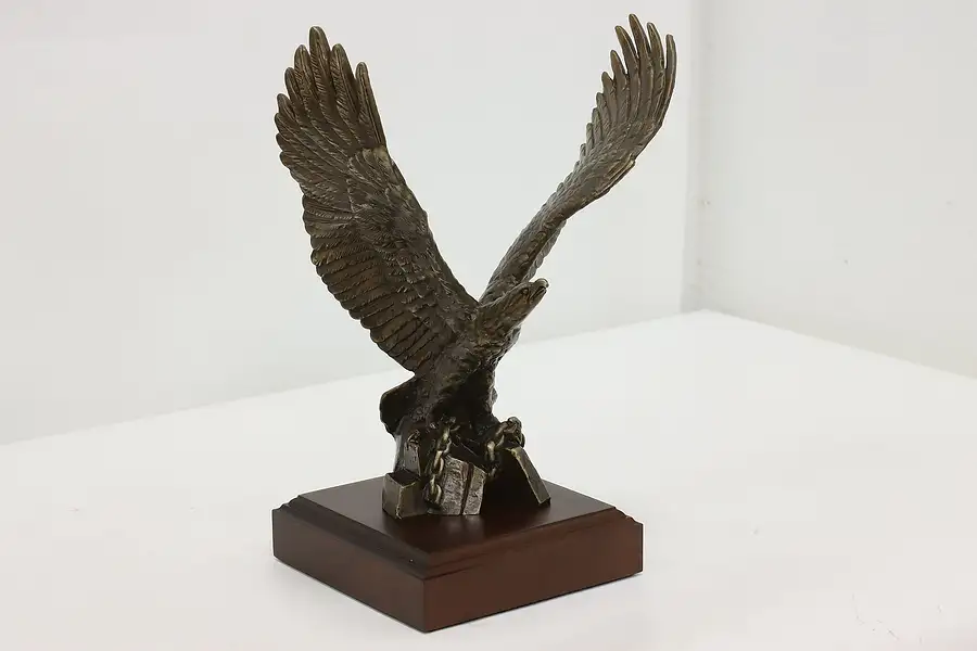 Main image of Bronze Bald Eagle Vintage Sculpture Walnut Base, Shoop