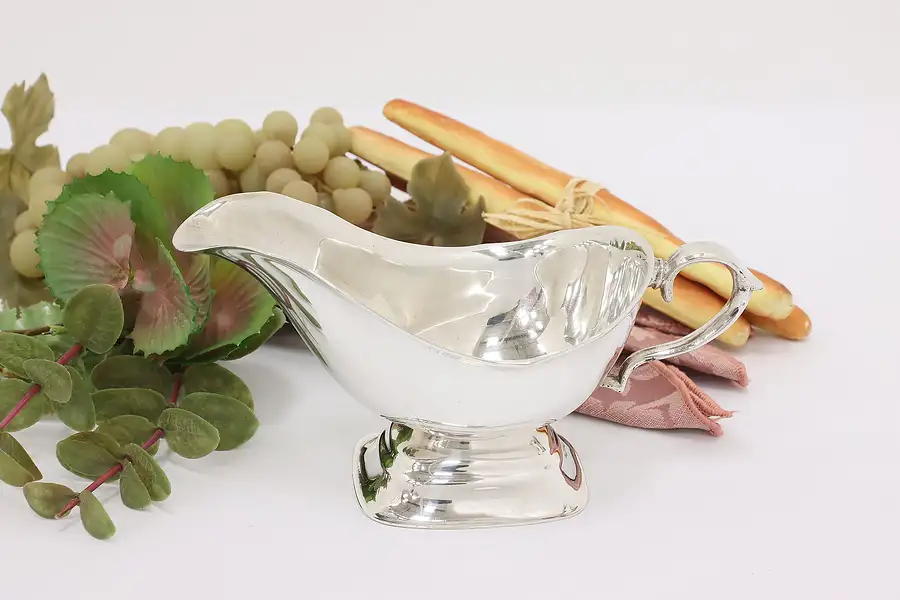 Main image of Traditional Vintage Silverplate Sauce or Gravy Boat