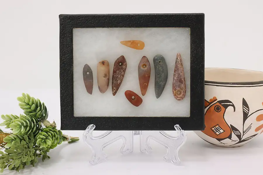 Main image of Set of 8 Antique Indigenous Stone Tool Points & Case