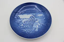 Bing and Grondahl Christmas Plate, The Christmas Tree, 1982 #36590